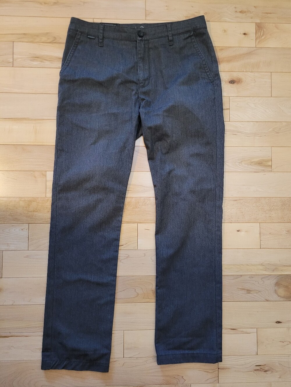 Quiksilver men's size 32 gray pants